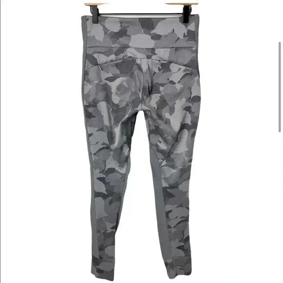 Athleta Essex hybrid tight leggings - Picture 2 of 8